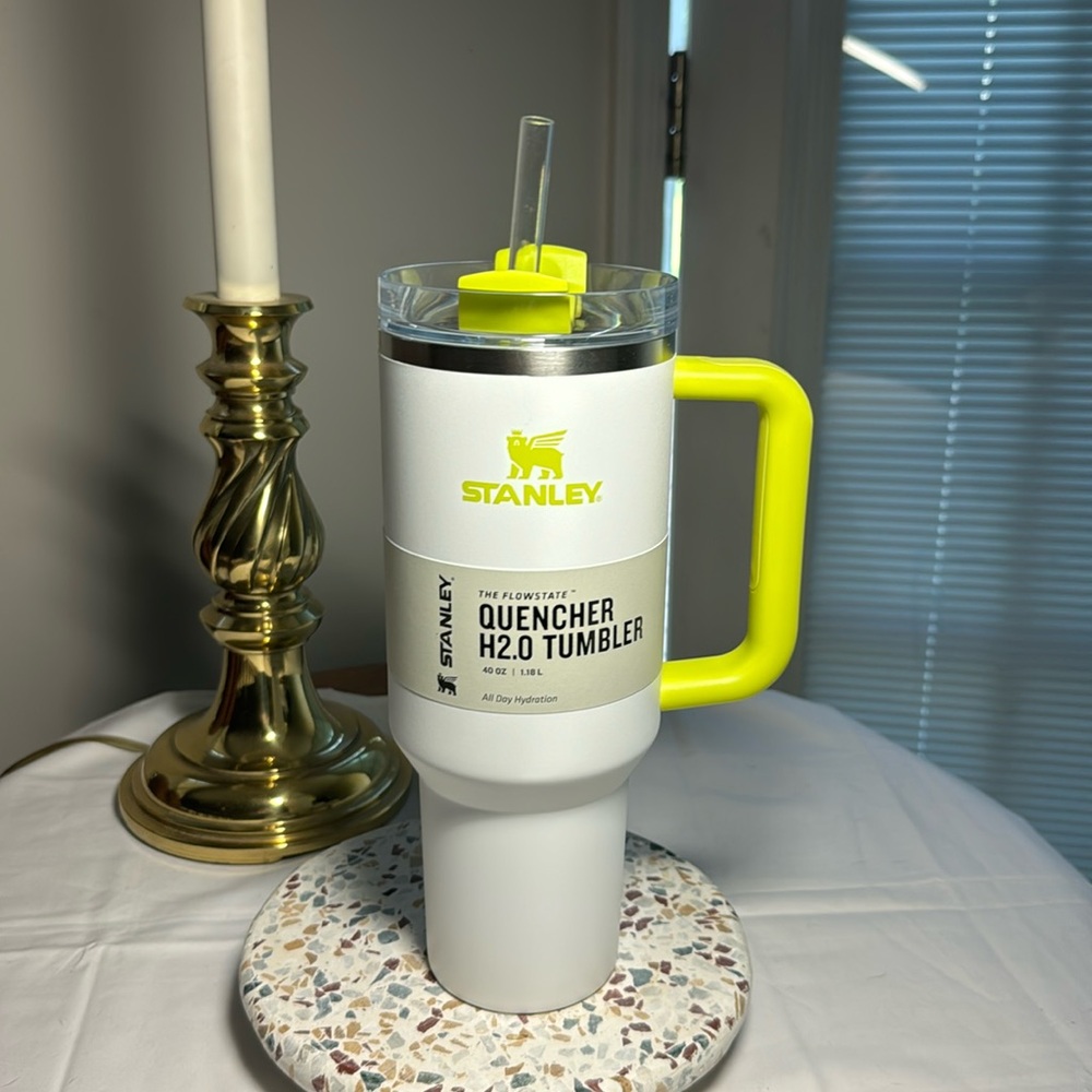 40 oz Quencher H20 Tumbler